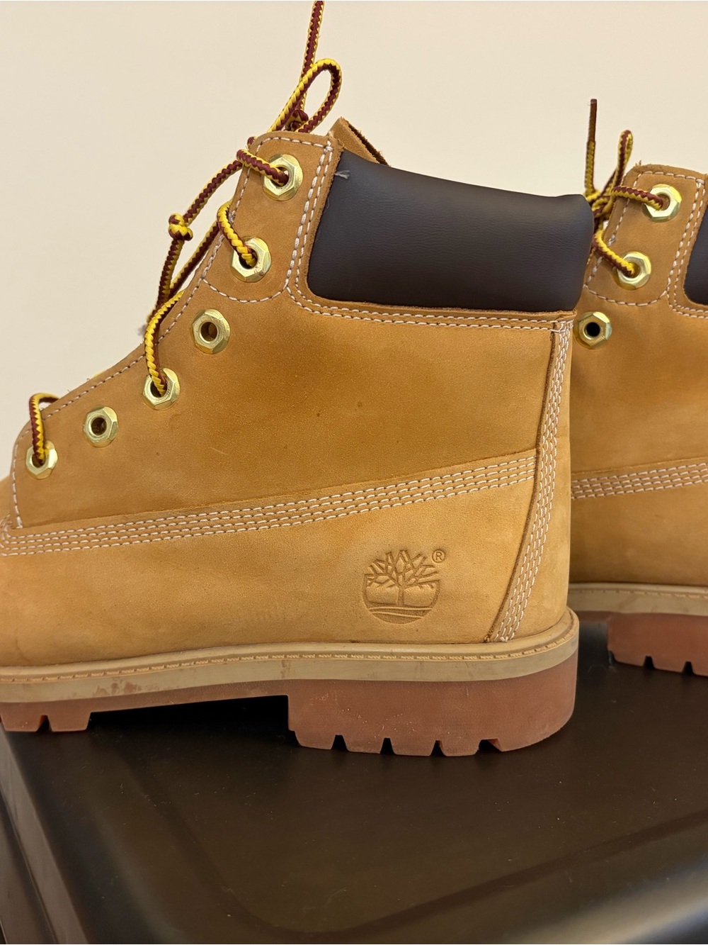 Timberland Unisex Wheat/Tan Lace-Up Boots w Black Collar- Boys 6.5 OR Women’s- 8